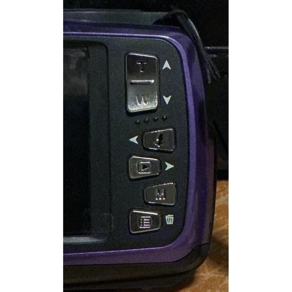 Polaroid iS085 Dual LCD Digital Camera 16.0 Megapixel Purple With Bag Tested
